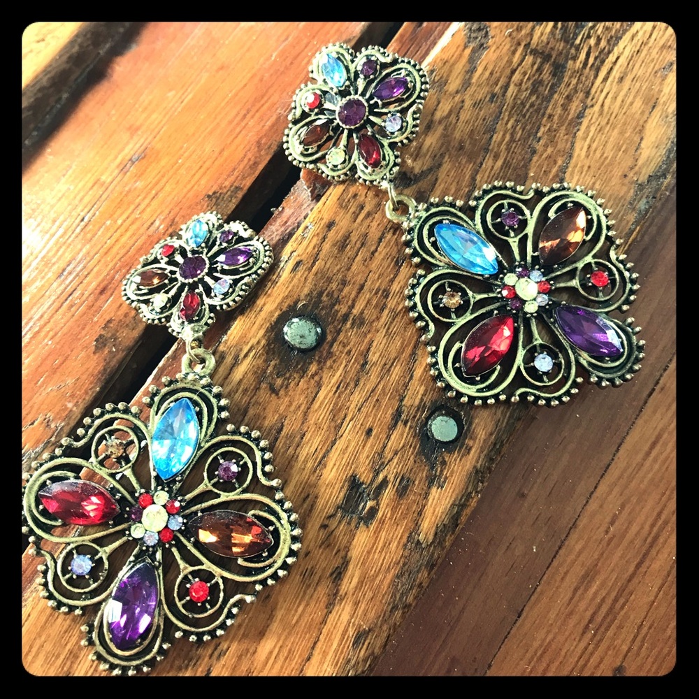 Rhinestone dangle earrings